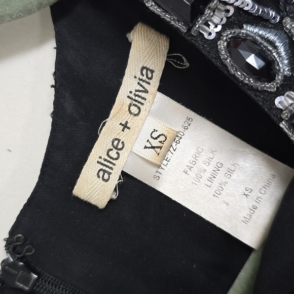 Alice + Olivia Black Embellished Neck Detail Sleeveless Silk Trapeze Dress - Picture 8 of 11